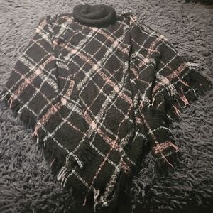 Elegant Plaid Turtleneck Poncho - Black and Pink